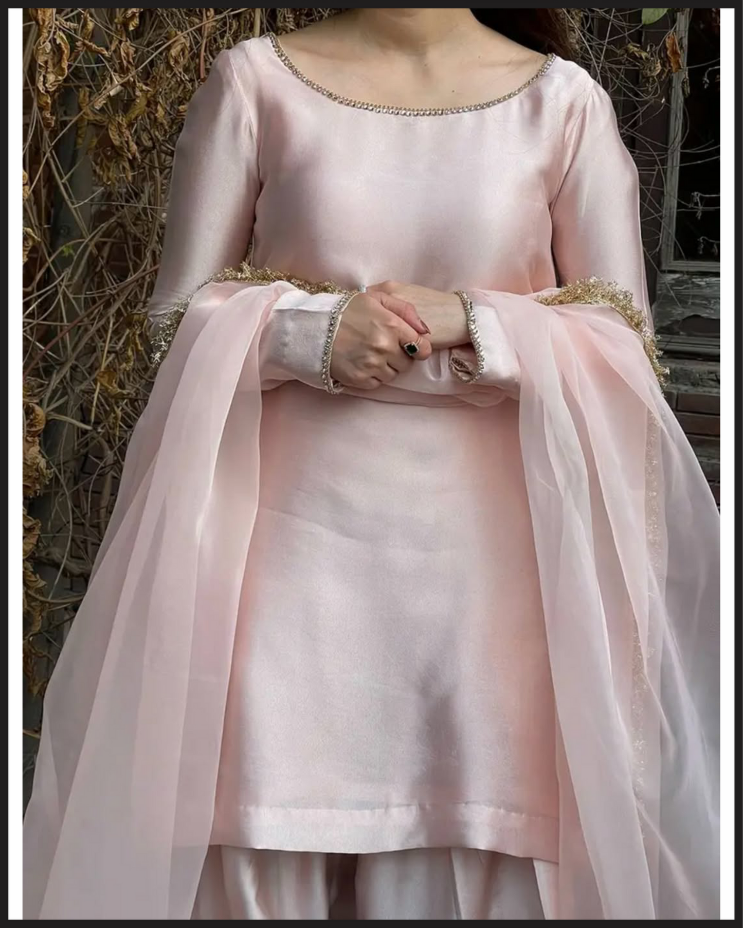 LIGHT_PINK